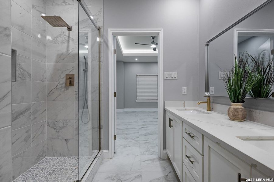 Furnished interior view inside a new home in , Eagle Pass (Image 10).