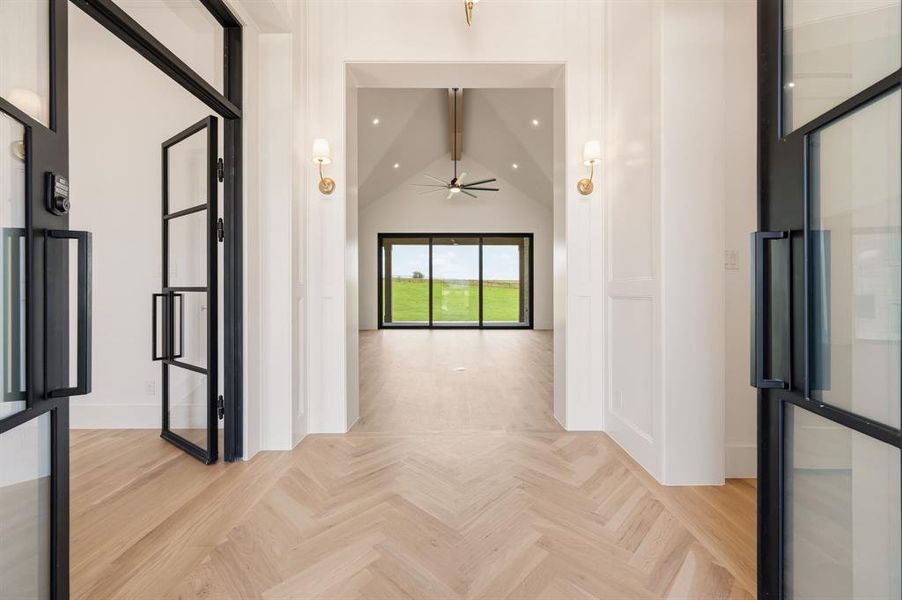 Spacious, unfurnished interior of a new home in Fleming Pointe, Fort Worth (Image 17). Spacious, unfurnished interior of a new home in Fleming Pointe, Fort Worth (Image 17).