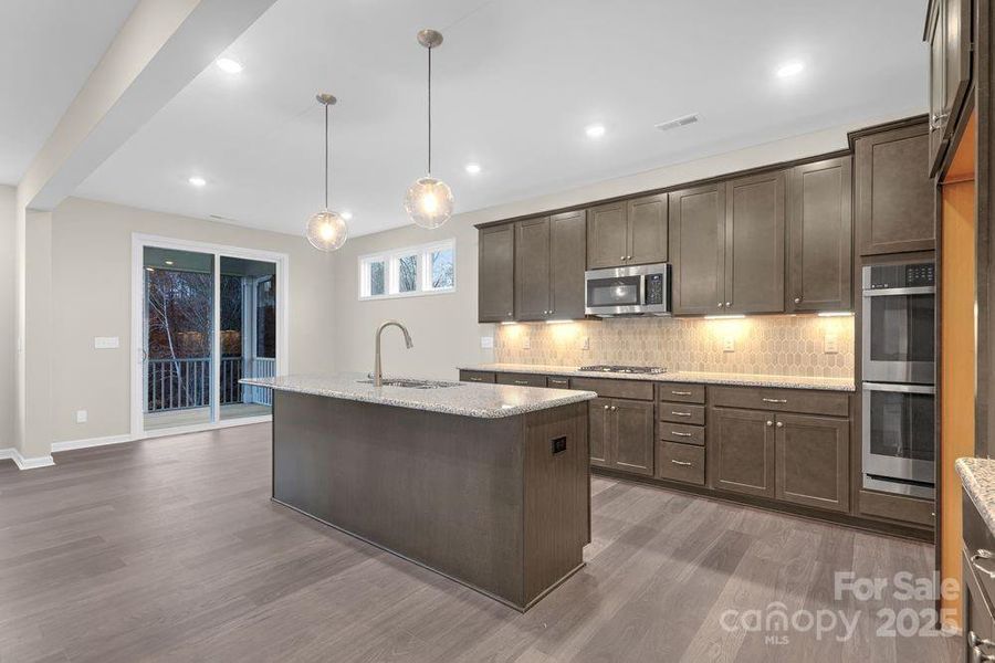 179 Holsworthy Drive ~ Ready Now! 179 Holsworthy Drive ~ Ready Now!