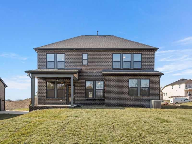 Exterior details and patio area of a home in Benders Cove, Mount Juliet (Image 30).