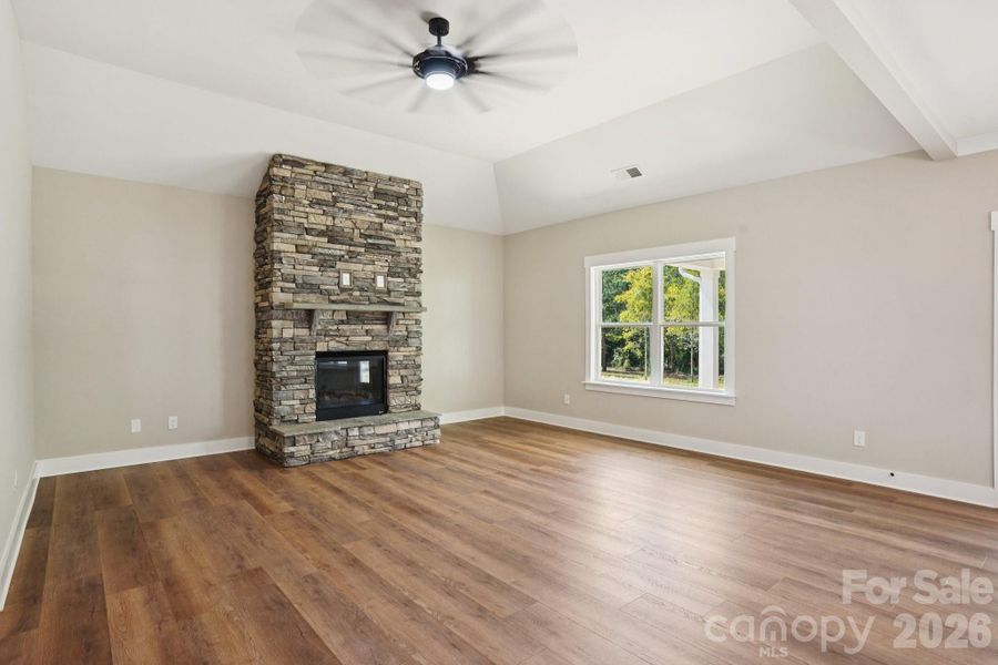 Spacious, unfurnished interior of a new home in , Rock Hill (Image 35).