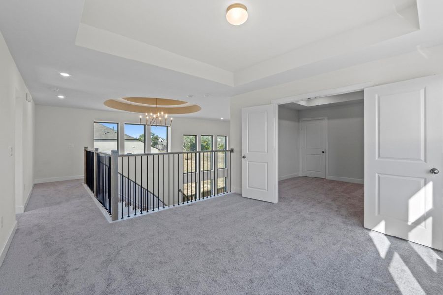 Spacious, unfurnished interior of a new home in Parmer Ranch, Georgetown (Image 18).