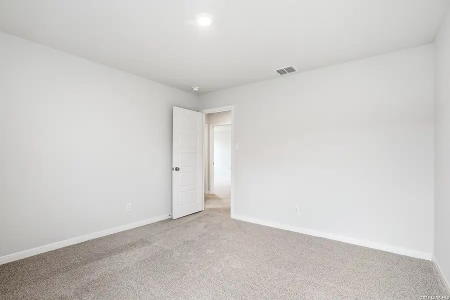 Spacious, unfurnished interior of a new home in Hickory Ridge, Elmendorf (Image 23). Spacious, unfurnished interior of a new home in Hickory Ridge, Elmendorf (Image 23).