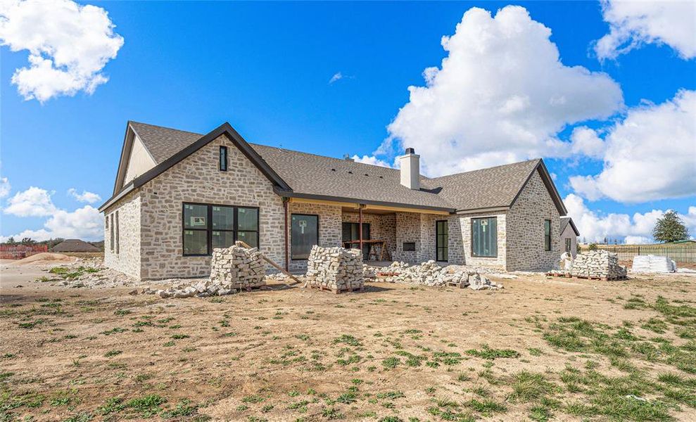 Exterior details and patio area of a home in , Woodway (Image 4).
