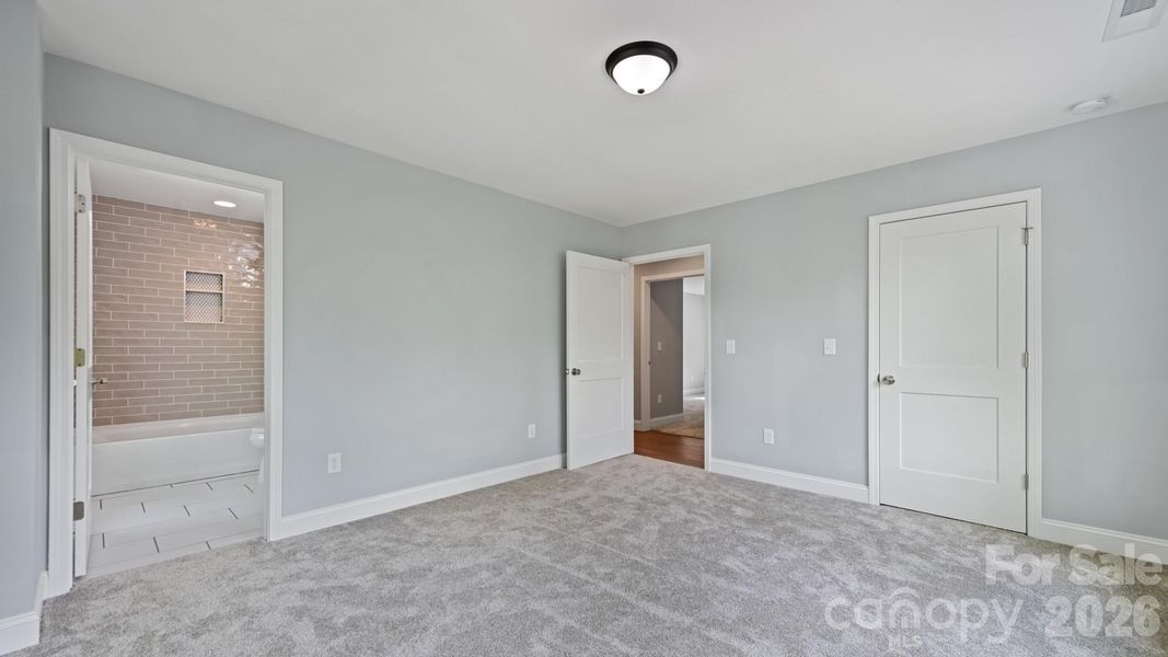 Spacious, unfurnished interior of a new home in , Maggie Valley (Image 29).