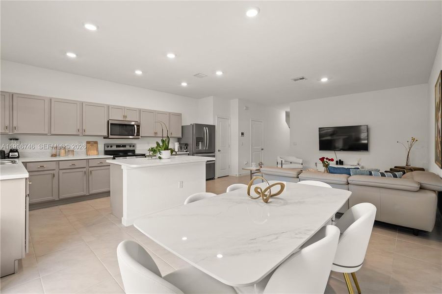 Furnished interior view inside a new home in , Pompano Beach (Image 14).