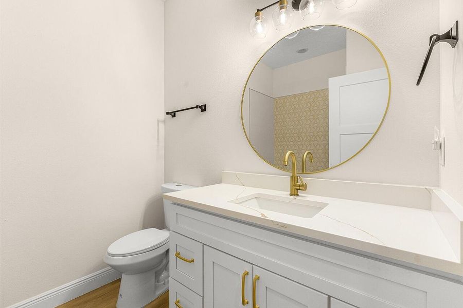 9225-103rd-Ct-HigMedia-037-1280