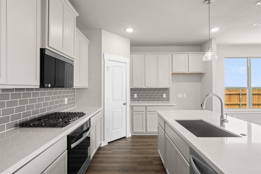 6928 Deadwood- Kitchen-3 6928 Deadwood- Kitchen-3
