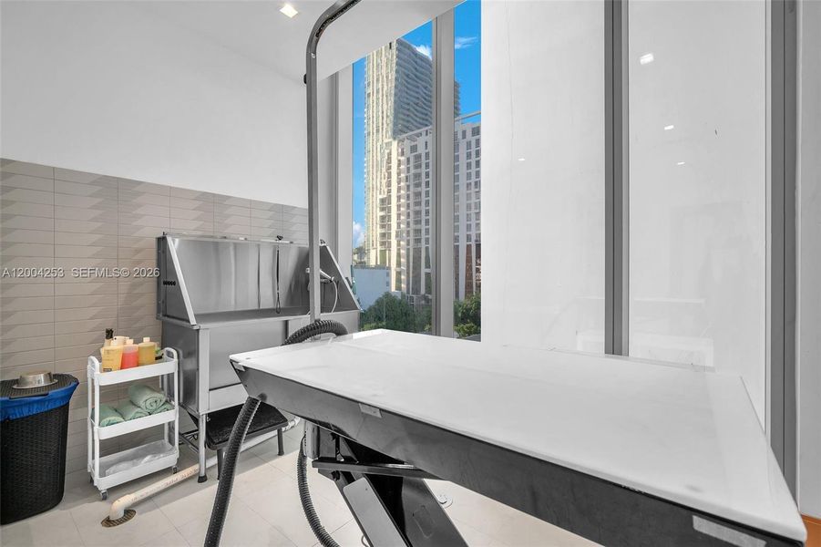 Furnished interior view inside a new home in , Miami (Image 48).