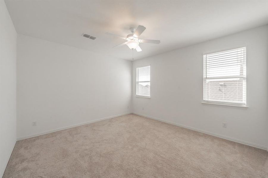 Spacious, unfurnished interior of a new home in , Northlake (Image 31).