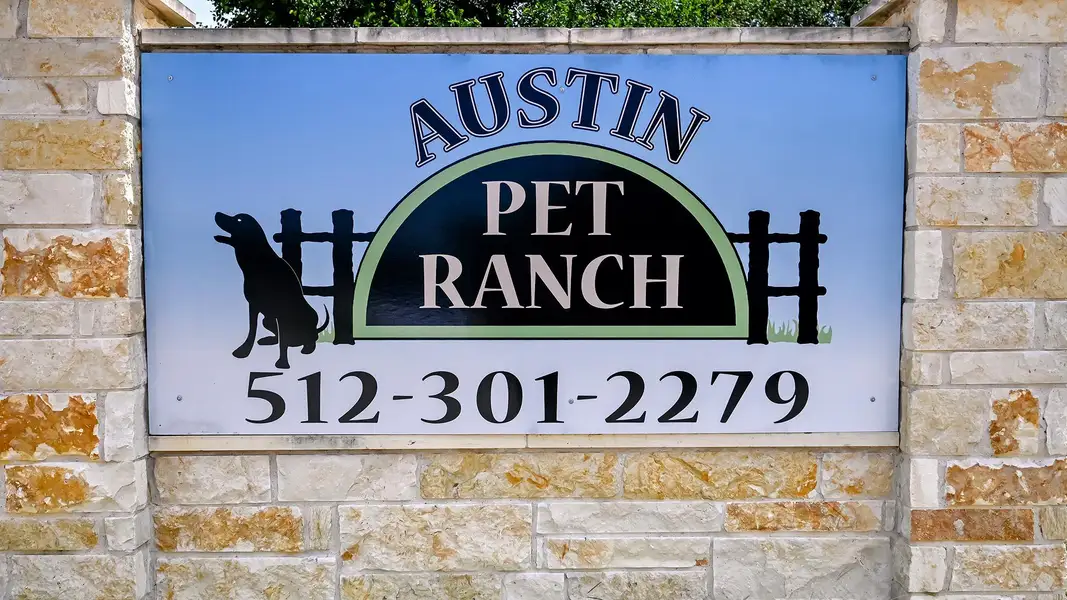 Image 8 of a home in Parten 75'/85'.