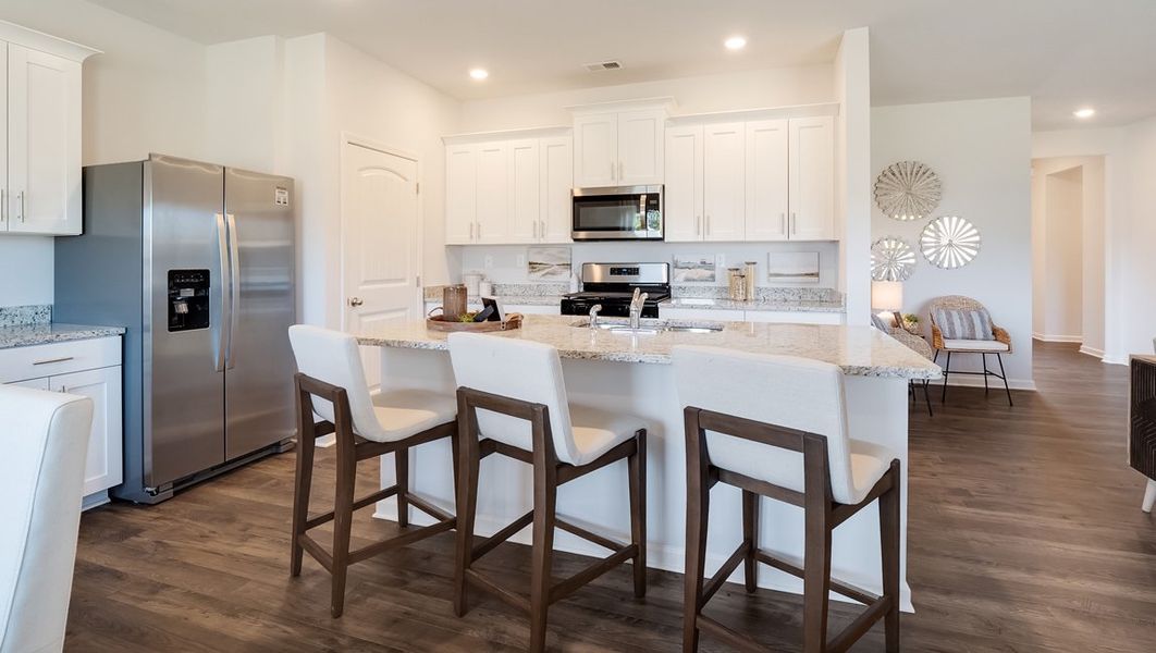 Representative furnished interior of a home built from the CAIRN by D.R. Horton in Riverwood Gardens, Oakland (Image 9).