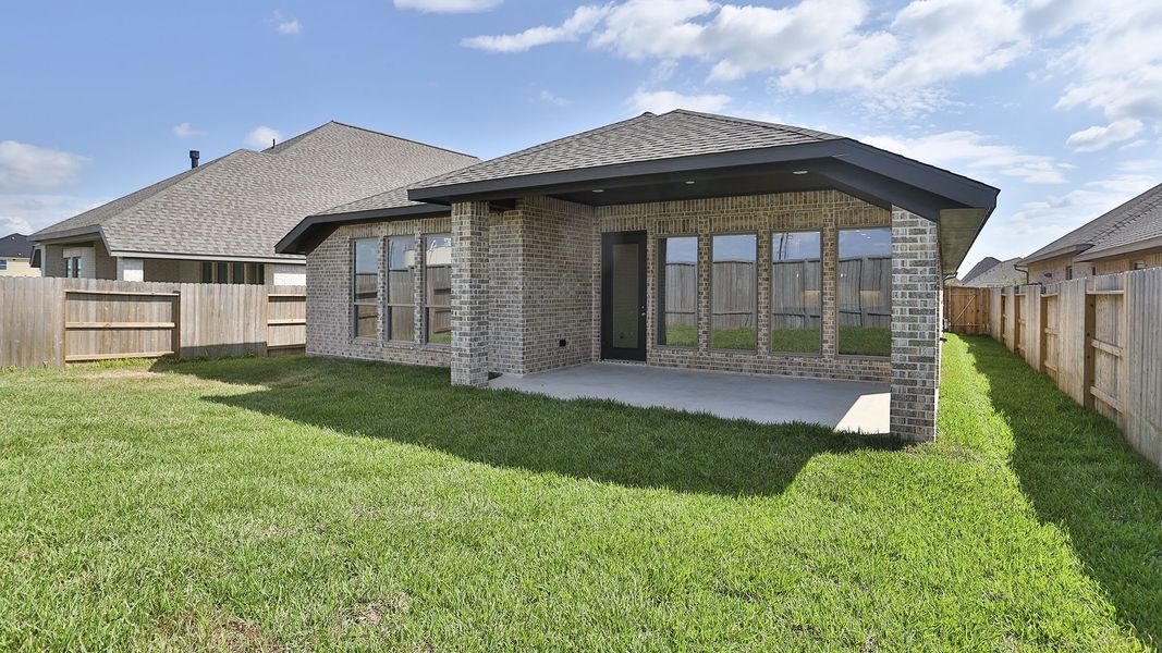Exterior details and patio area of a home in The Grand Prairie, Hockley (Image 2).