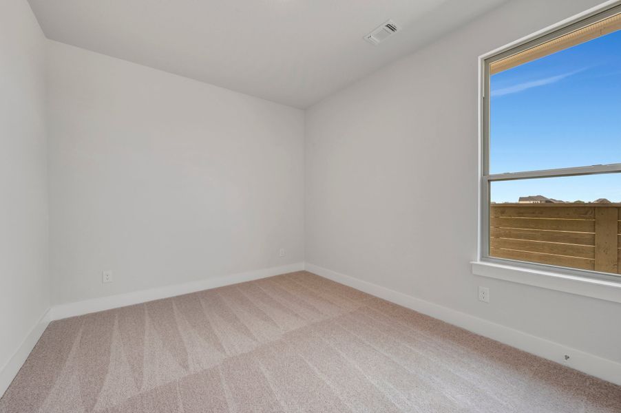 Spacious, unfurnished interior of a new home in Treeline, Justin (Image 14).