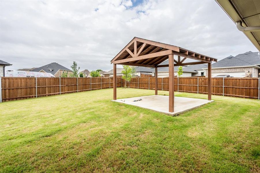 Exterior details and patio area of a home in , McKinney (Image 19).