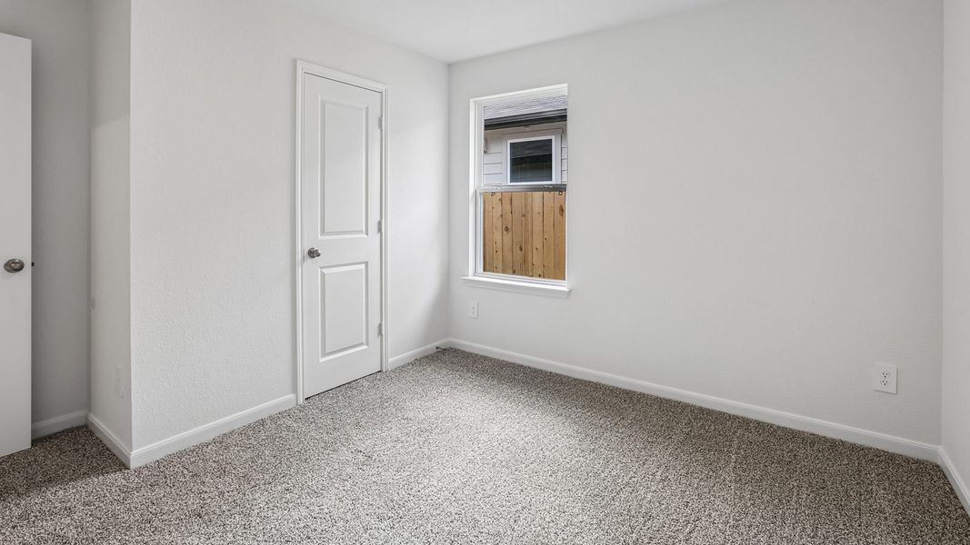 Spacious, unfurnished interior of a new home in Briarwood, Elgin (Image 31).