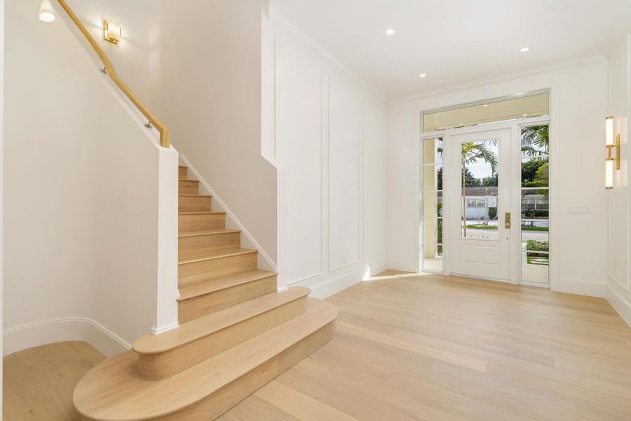 Spacious, unfurnished interior of a new home in , West Palm Beach (Image 22).