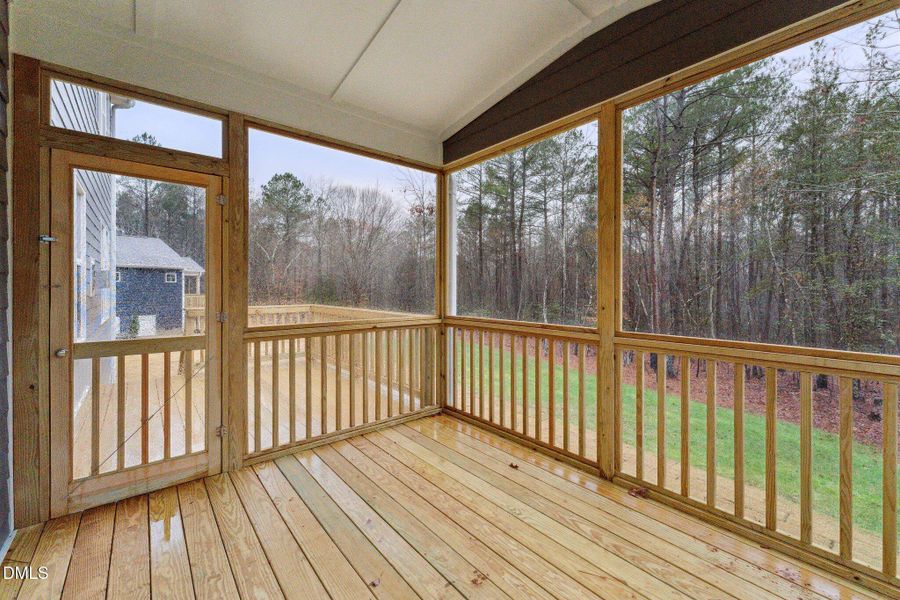 13-web-or-mls-DSC00109 13-web-or-mls-DSC00109
