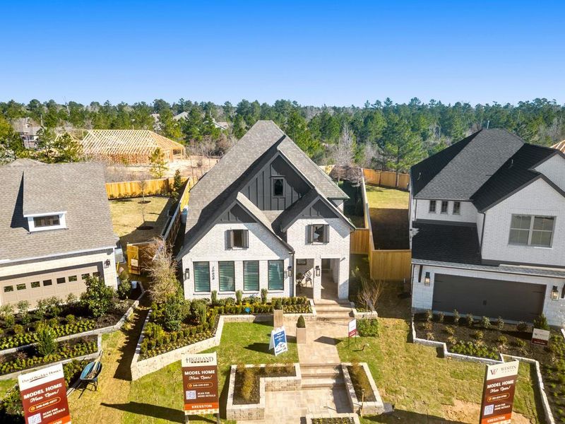 Front exterior of a new home in Kresston: 40ft. lots, Montgomery, TX, highlighting curb appeal (Image 1).