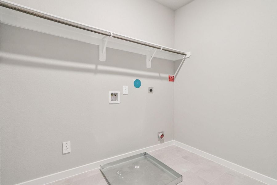 Photo is not of the actual home, but is an inspirational photo of builder’s model home and may depict options, furnishings, and/or decorator features that are not included Photo is not of the actual home, but is an inspirational photo of builder’s model home and may depict options, furnishings, and/or decorator features that are not included