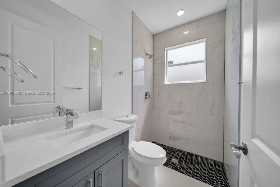Furnished interior view inside a new home in , Lehigh Acres (Image 5).