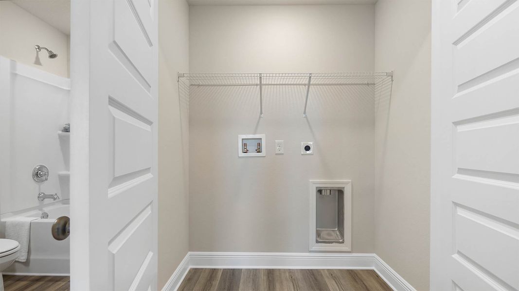 Representative furnished interior of a home built from the Palm Exterior by D.R. Horton in Hawks Landing Townhomes, Santa Rosa Beach (Image 30).