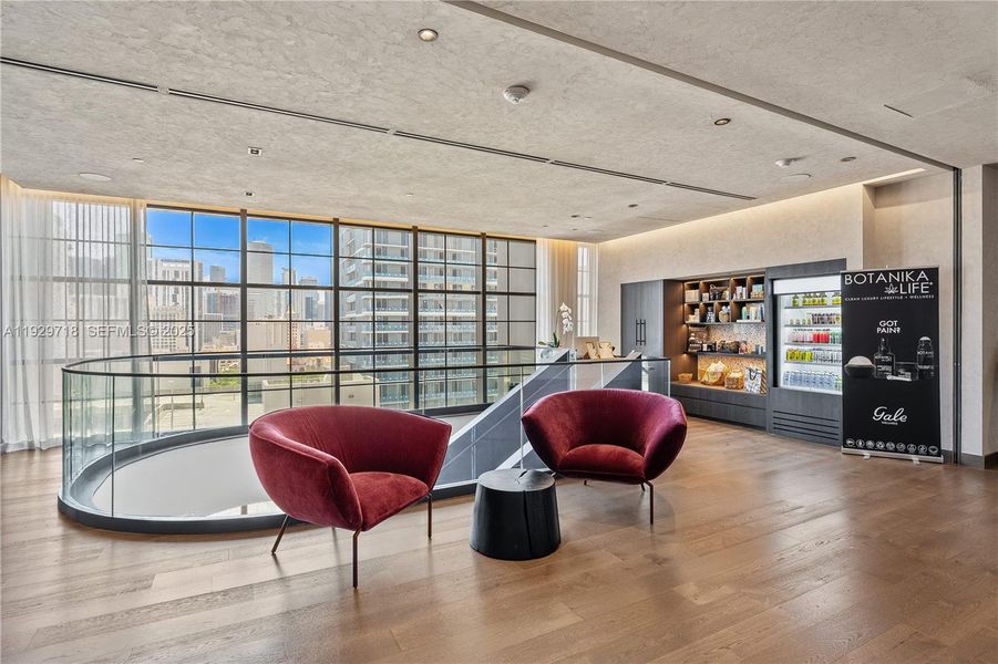 Community amenities in , Miami (Image 28).