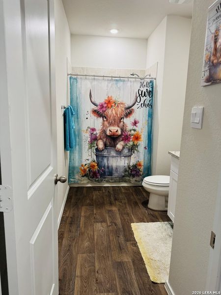 Furnished interior view inside a new home in Winding Creek, New Braunfels (Image 19).
