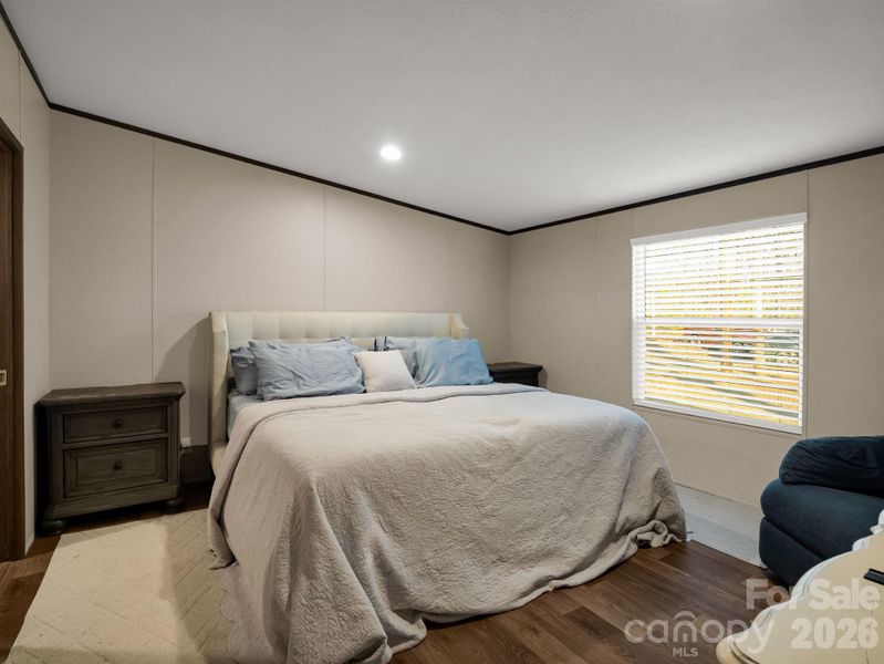 Furnished interior view inside a new home in , Marion (Image 14).
