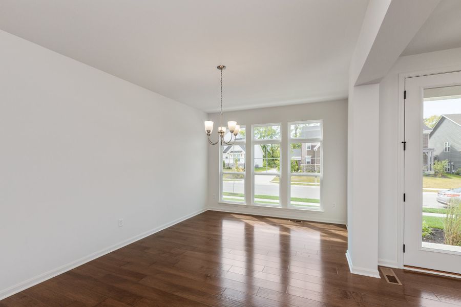 Representative unfurnished interior of a home built from the Grayson by Fischer Homes in Governor’s Preserve, Canton (Image 15).
