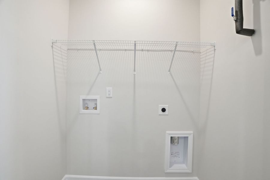 Spacious, unfurnished interior of a new home in Towns at Lake Greenwood, Greenwood (Image 25).