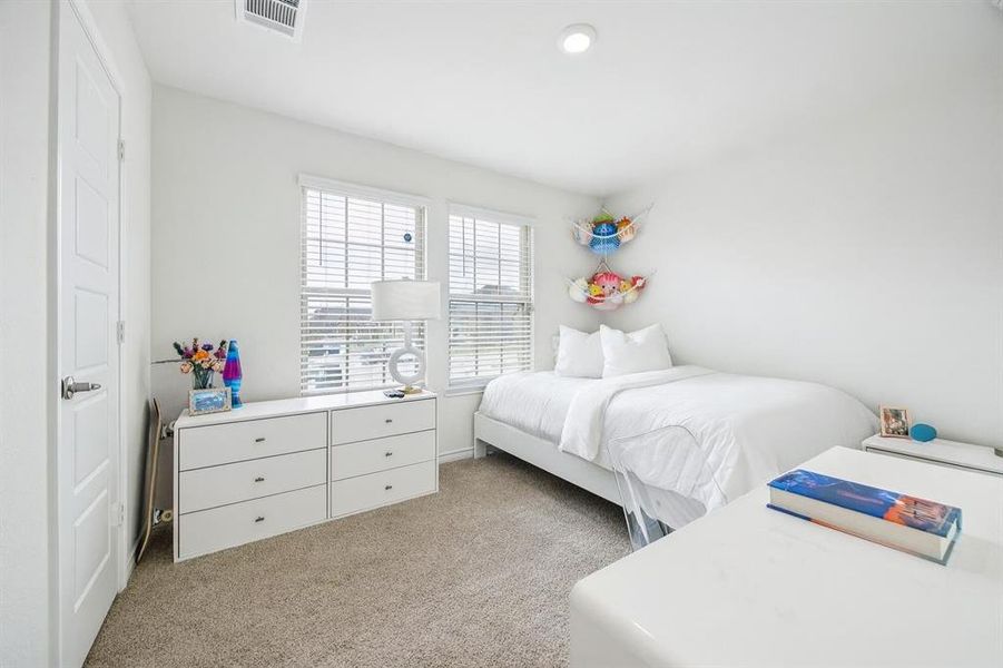 Furnished interior view inside a new home in , Lavon (Image 11).