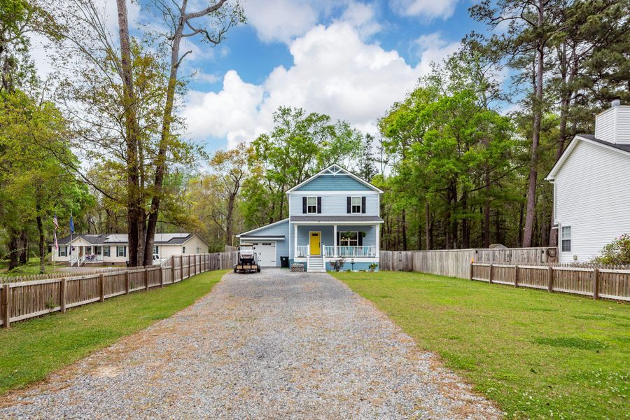 Exterior details and patio area of a home in , Summerville (Image 29).