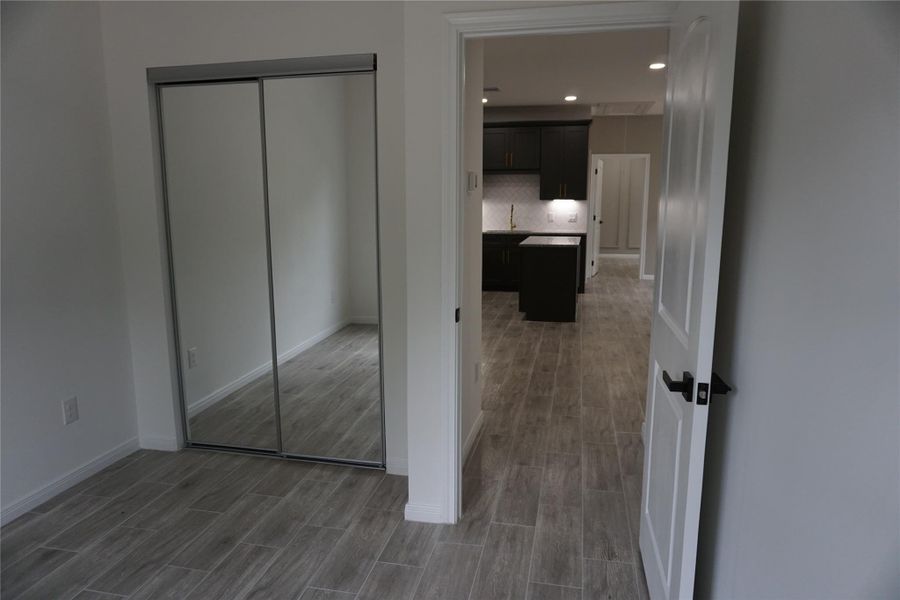 Spacious, unfurnished interior of a new home in , Willis (Image 21).