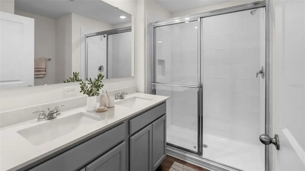 Furnished interior view inside a new home in Waterleigh, Winter Garden (Image 4).