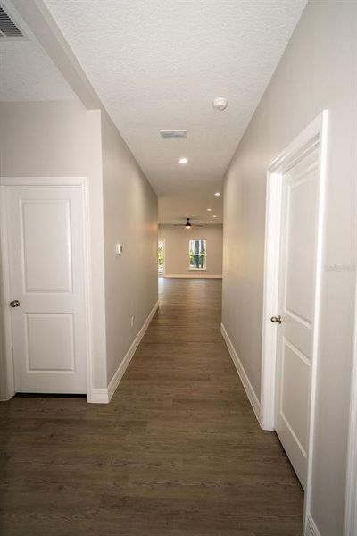 Spacious, unfurnished interior of a new home in , Deland (Image 33).