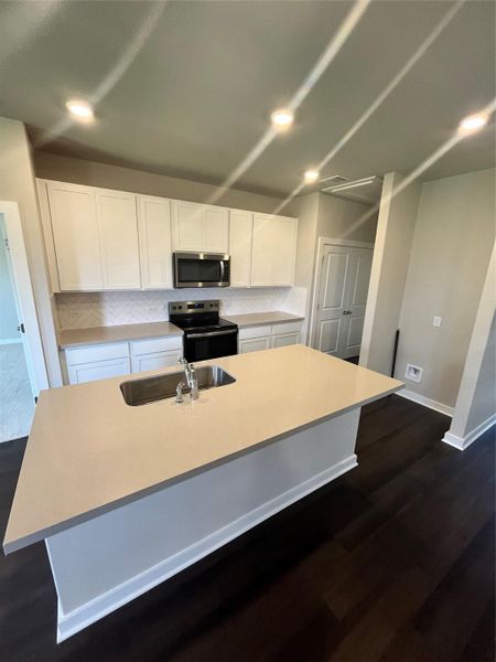 Light & Bright Open Concept Kitchen Light & Bright Open Concept Kitchen