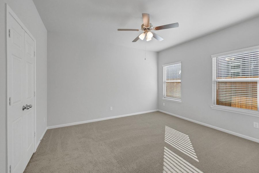 Spacious, unfurnished interior of a new home in Woodland Lakes, Huffman (Image 22).