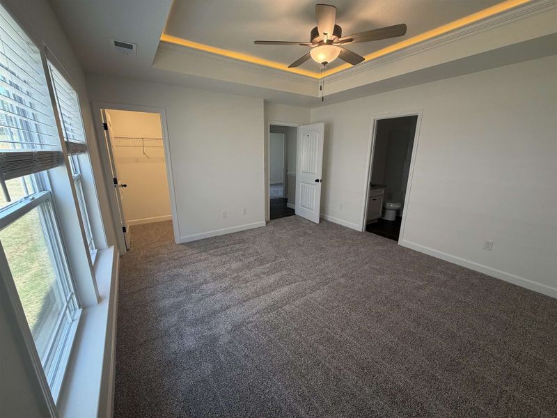 Spacious, unfurnished interior of a new home in Stones Throw, Inman (Image 9).