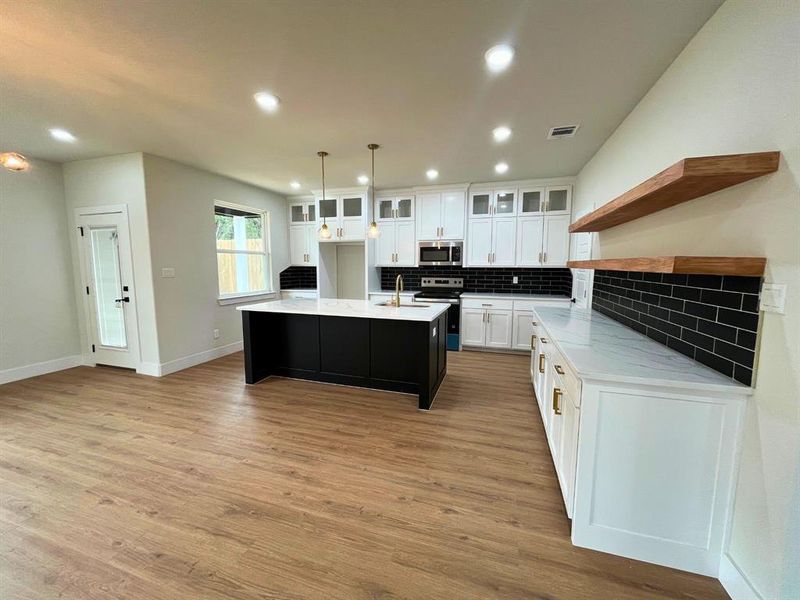 Furnished interior view inside a new home in , Granbury (Image 6).