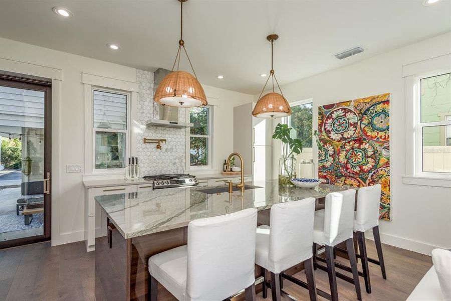 Furnished interior view inside a new home in , St. Petersburg (Image 43).