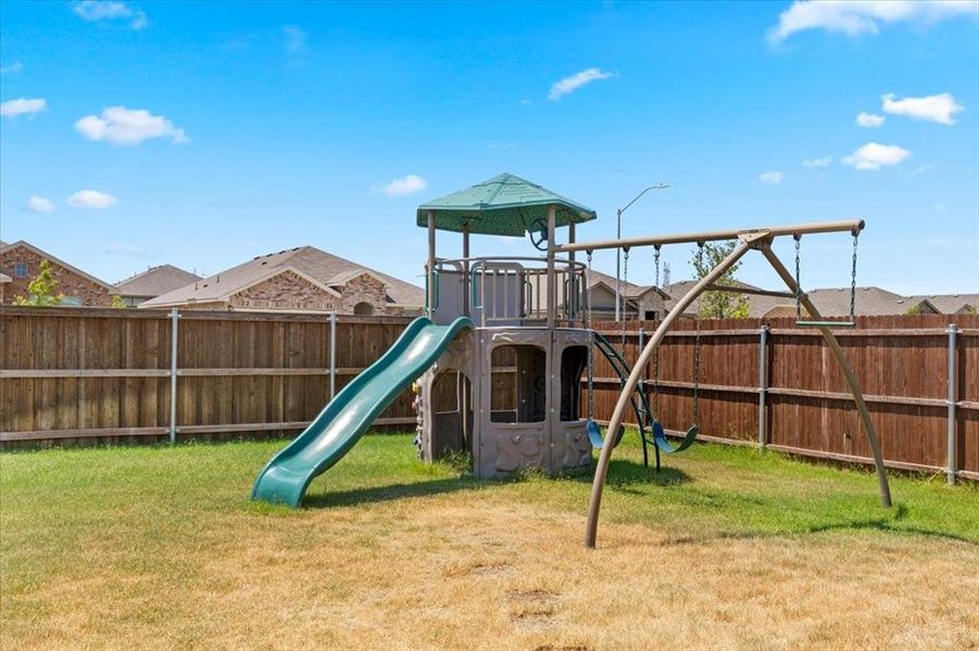 Front exterior of a new home in , Fort Worth, TX, highlighting curb appeal (Image 19).