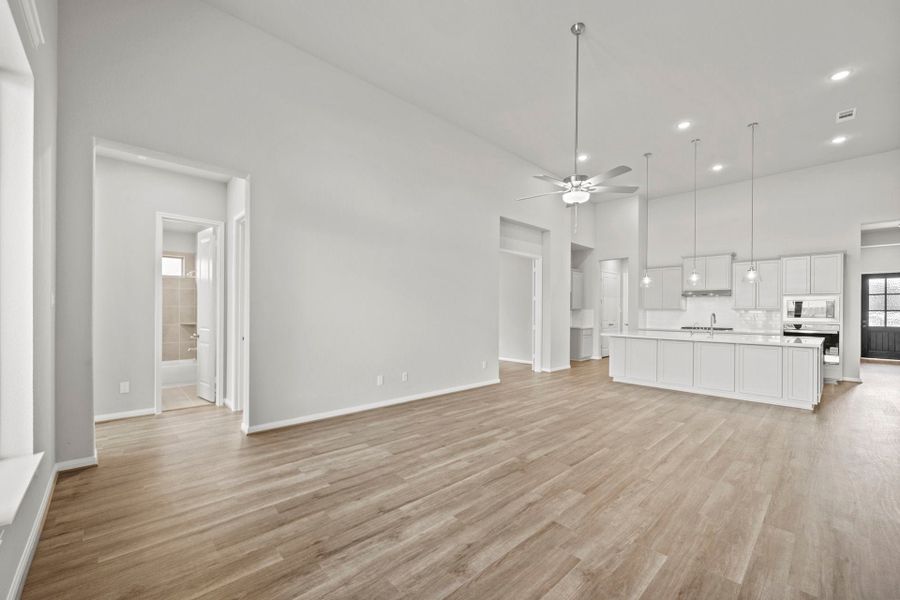 4br New Home in Hockley, TX.  - Slide 17