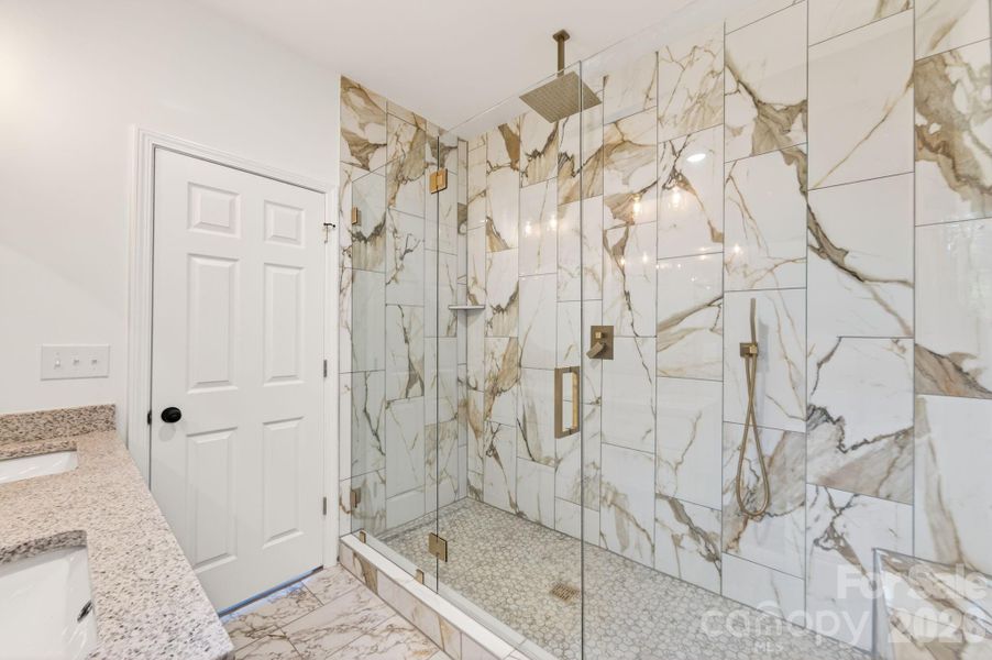 Image 42 of a home in .