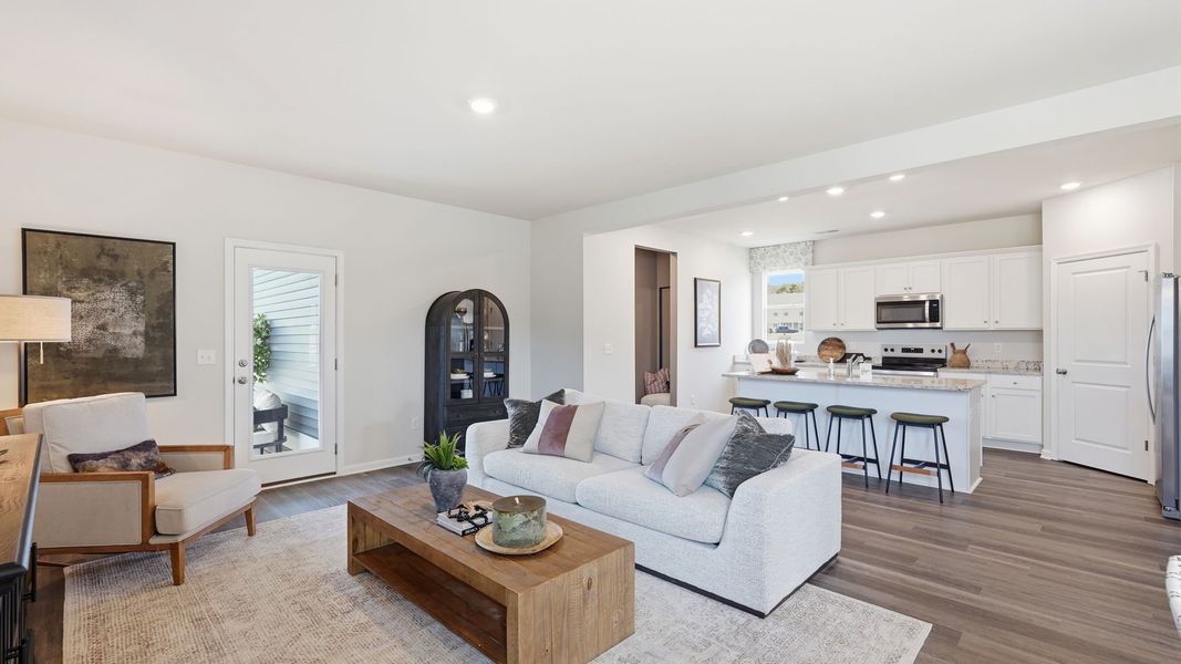 Furnished interior view inside a new home in Altama, Brunswick (Image 10).