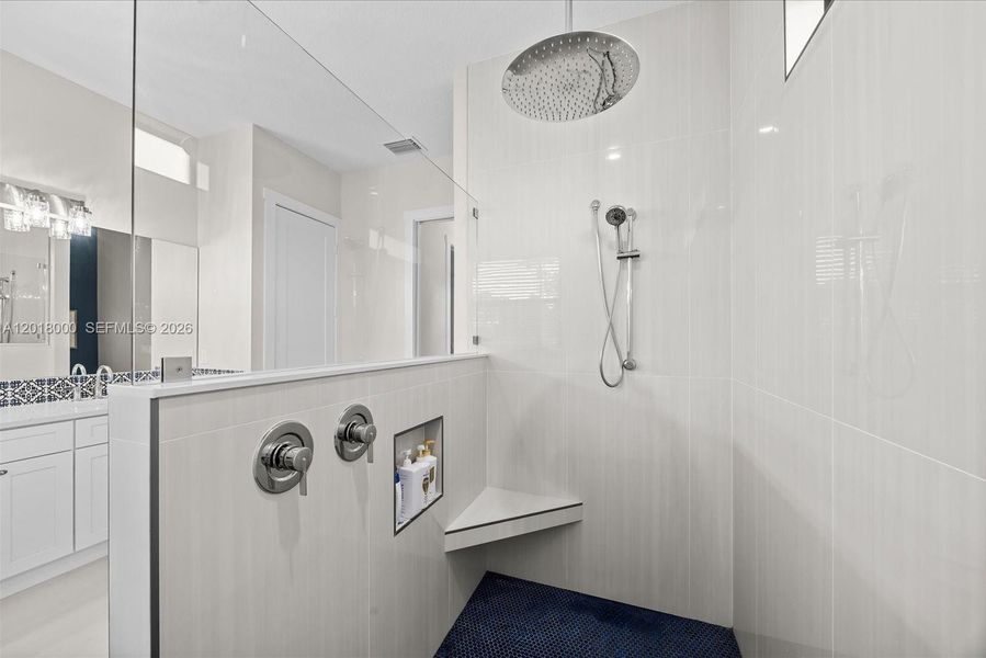 Close-up of interior finishes inside a home in , Fort Pierce (Image 17).