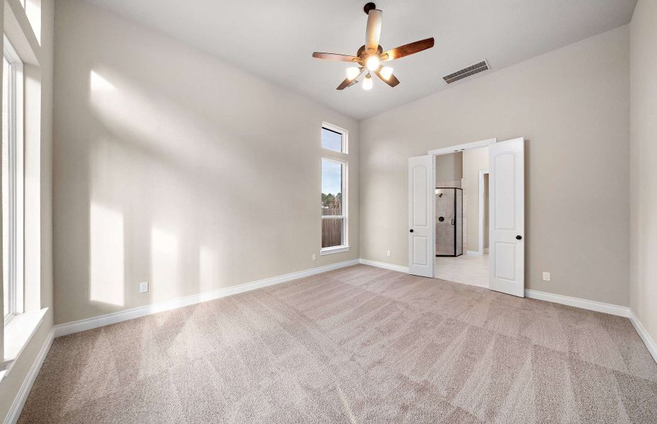 Representative unfurnished interior of a home built from the 2899 by Ravenna Homes in The Highlands 55′, Porter (Image 28). Representative unfurnished interior of a home built from the 2899 by Ravenna Homes in The Highlands 55′, Porter (Image 28).