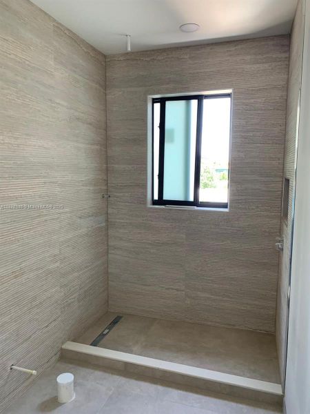 Image 40 of a home in .