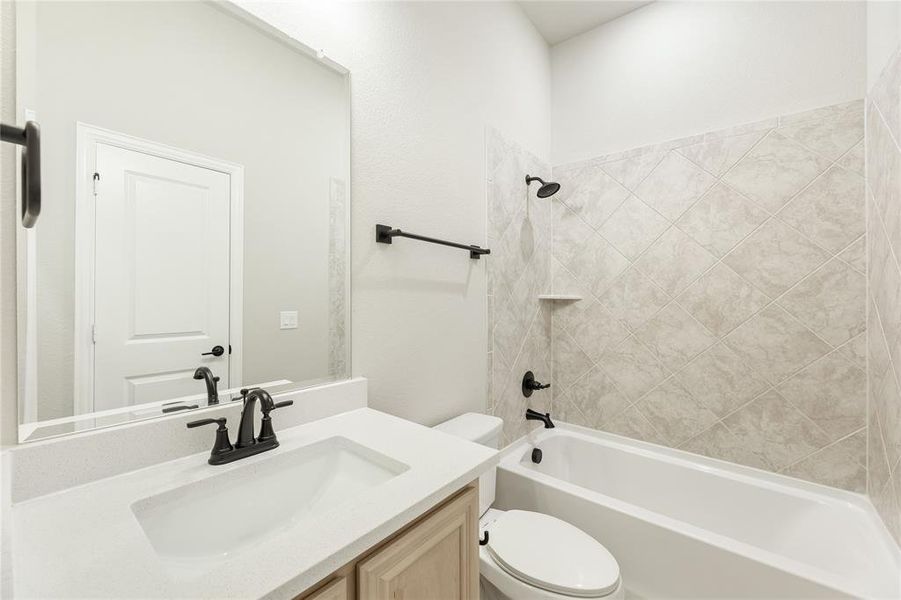 Furnished interior view inside a new home in The Oaks, Red Oak (Image 18). Furnished interior view inside a new home in The Oaks, Red Oak (Image 18).