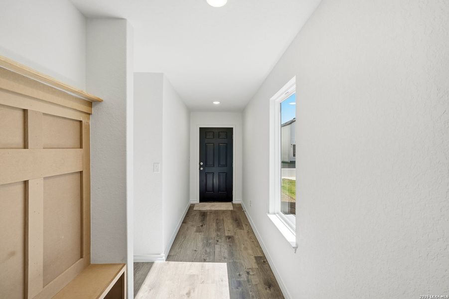Spacious, unfurnished interior of a new home in Vista Real, Converse (Image 40).